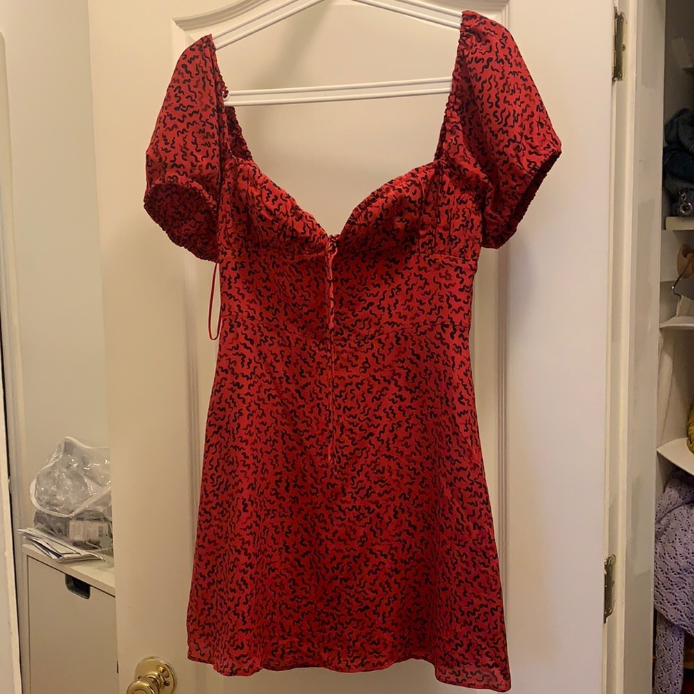 Never worn (literally took tags off and been sitting in my closet).